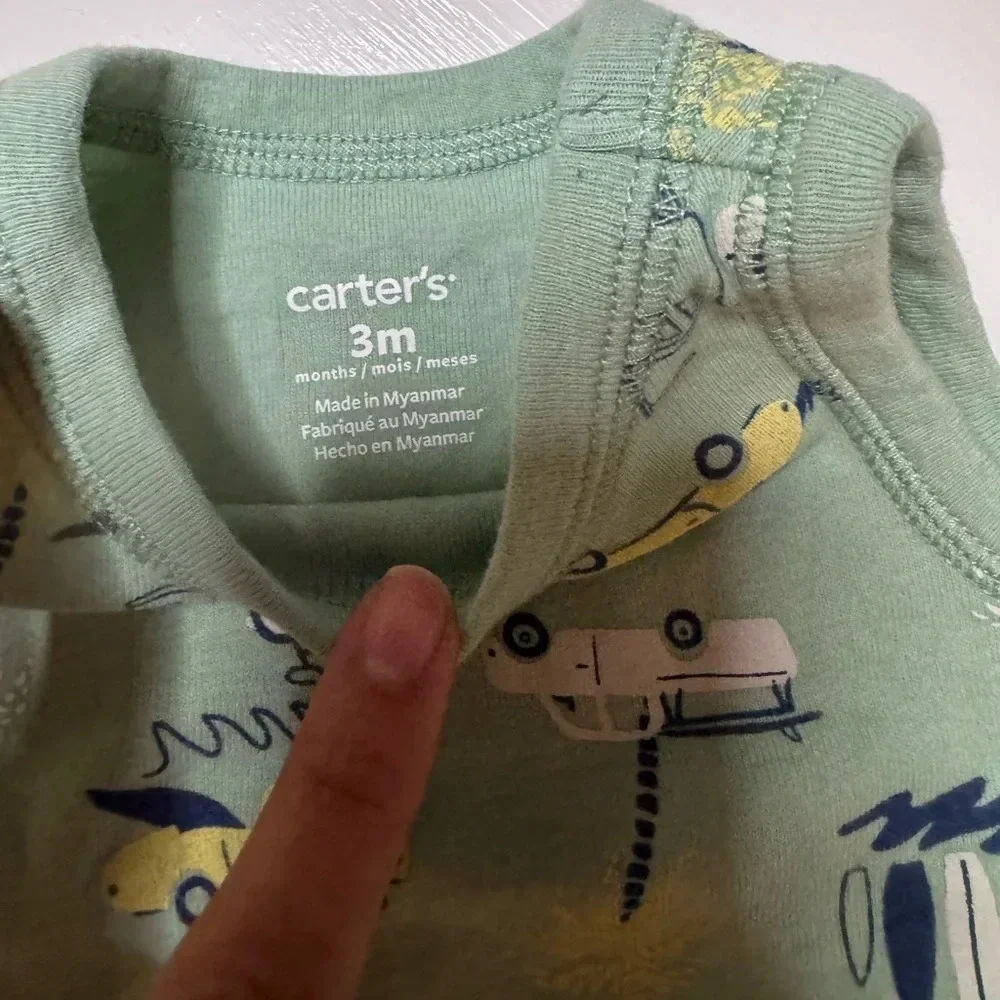 Two jumpsuits for babies‎